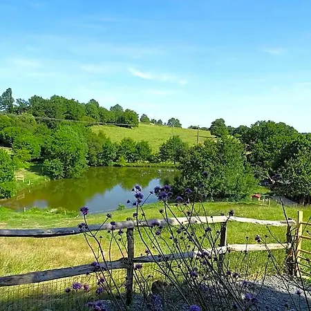 Terre Et Eau Les D'hotes Sevremont Bed & Breakfast 3*