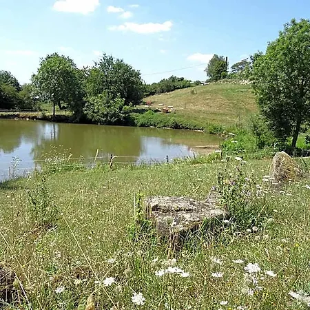 Terre Et Eau Les D'hotes Sevremont 3*