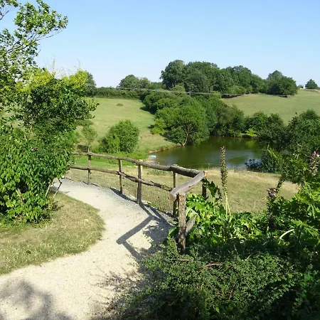 Terre Et Eau Les D'hotes Sevremont 3*