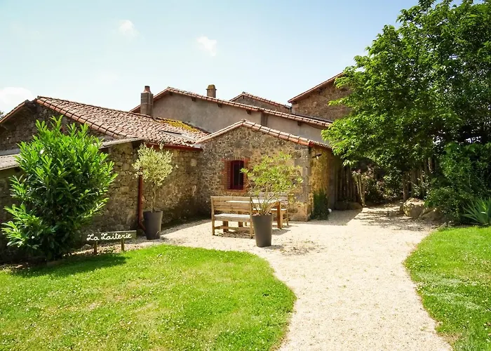 Couette-café Terre Et Eau D'hotes