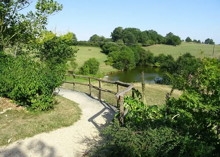 Terre Et Eau Les D'hotes Sevremont 3*